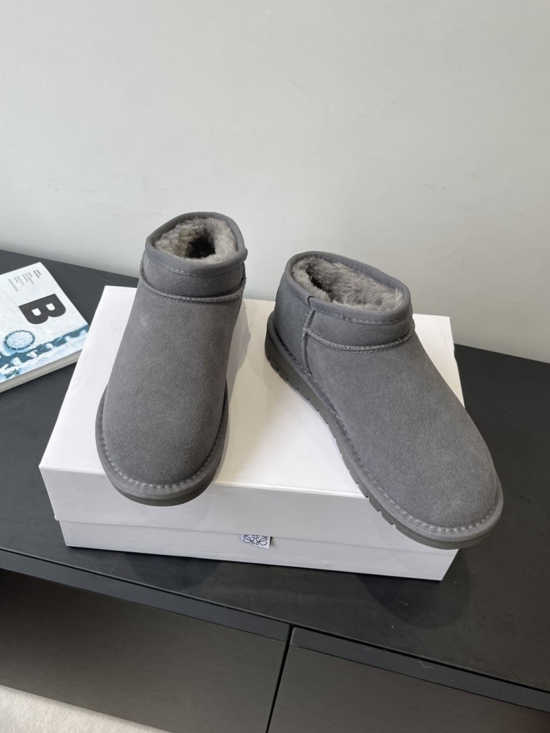 L0ew* boots